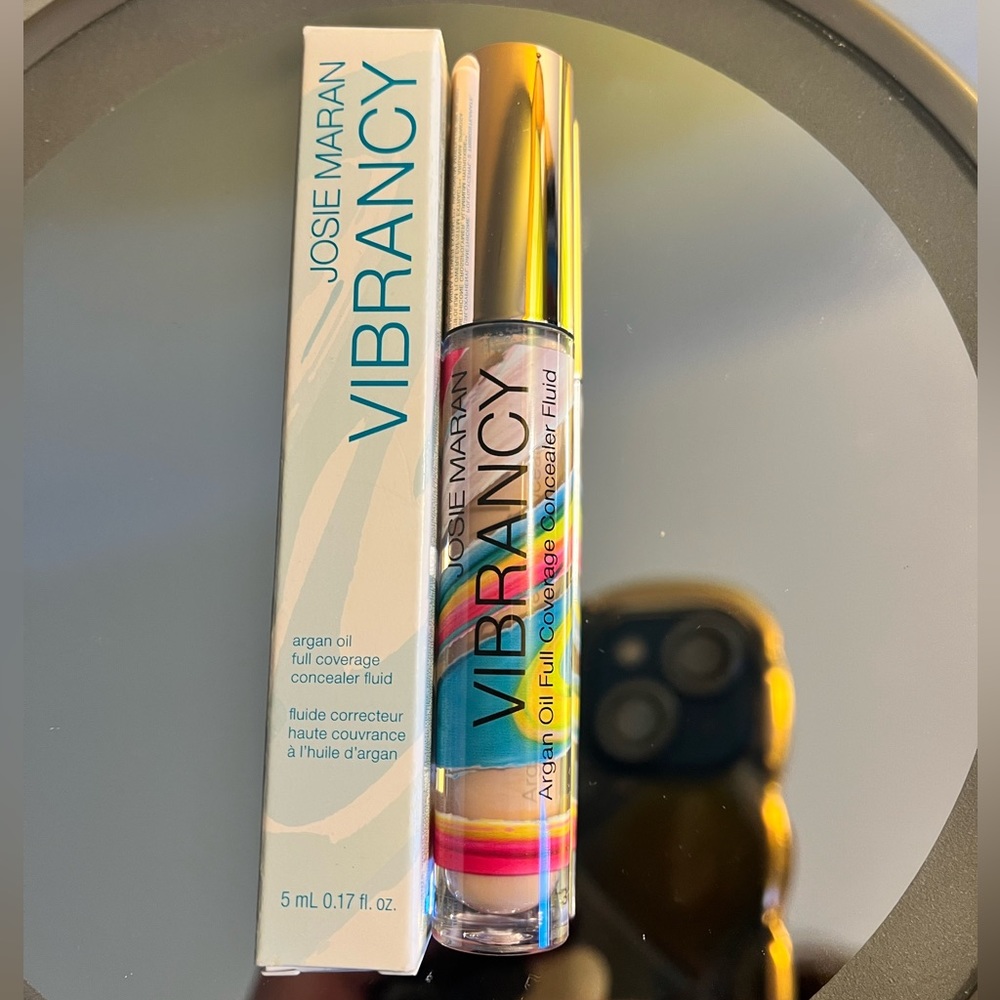 Josie Maran VIBRANCY Medium Shade Concealer